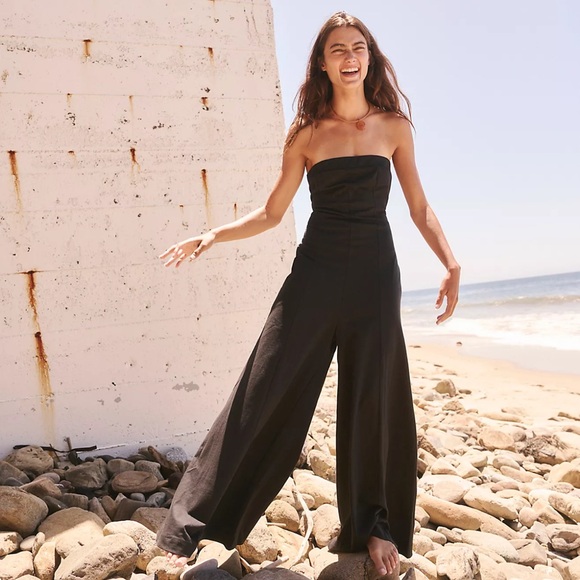 Free People Dresses & Skirts - FREE PEOPLE sold out jumper S